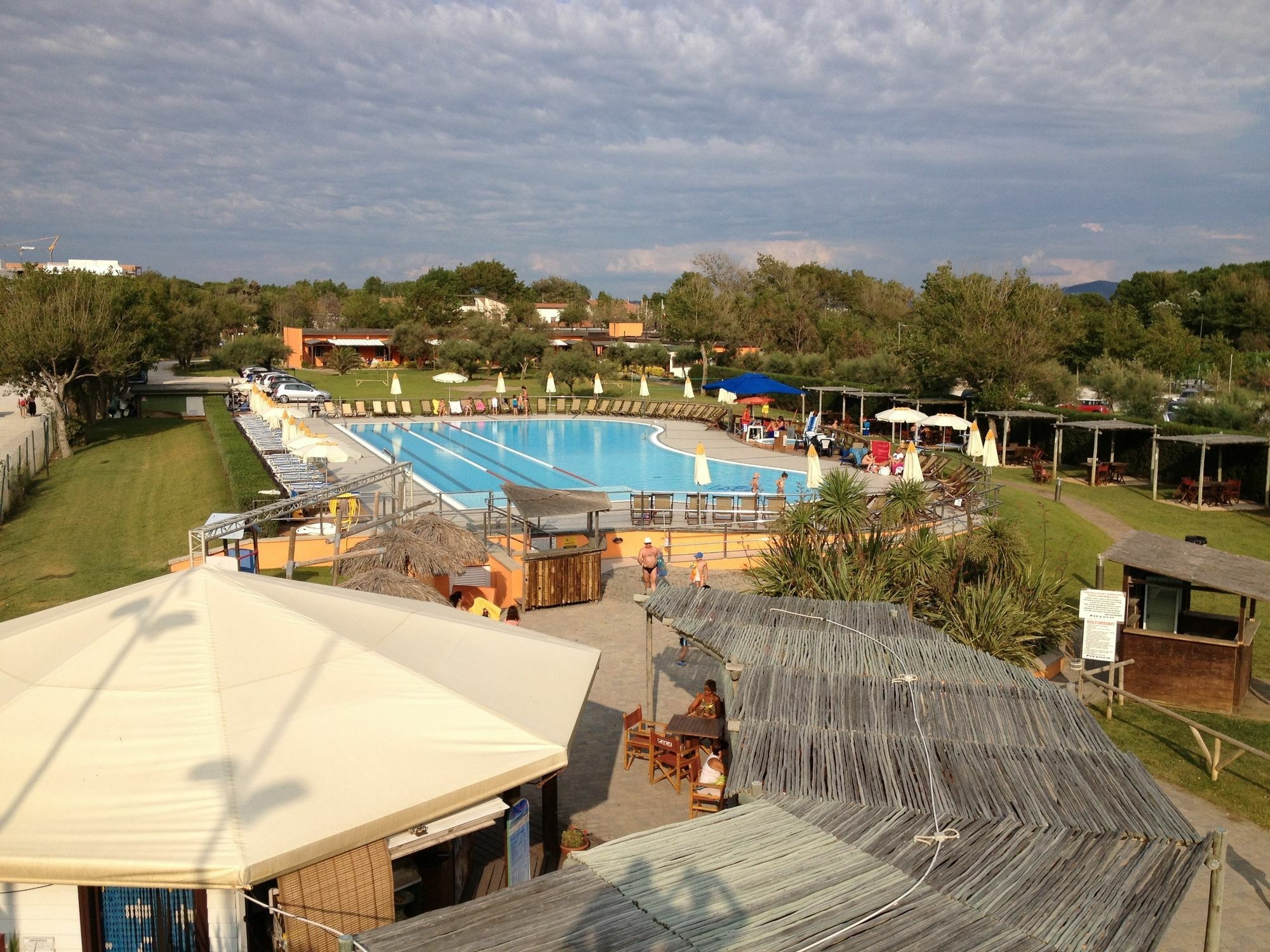 Hotel Camping Pineta à Calambrone Extérieur photo